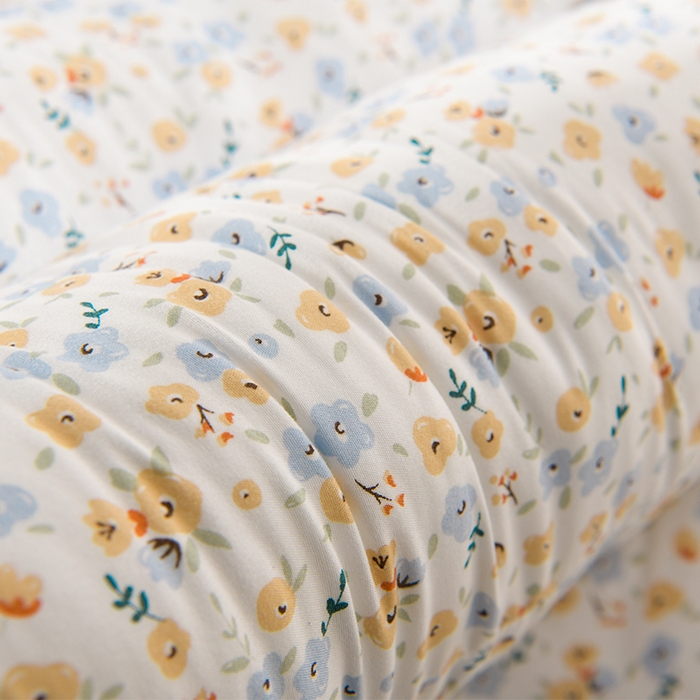 91家纺网 家纺一手货源 找家纺 圣楚家纺 2024新款云朵护颈枕枕头枕芯45*60cm 恋曲