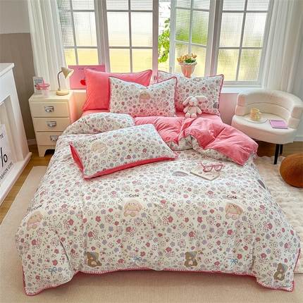 2025新款三角针贝壳边棉加牛奶绒工艺款四件套 甜甜小熊