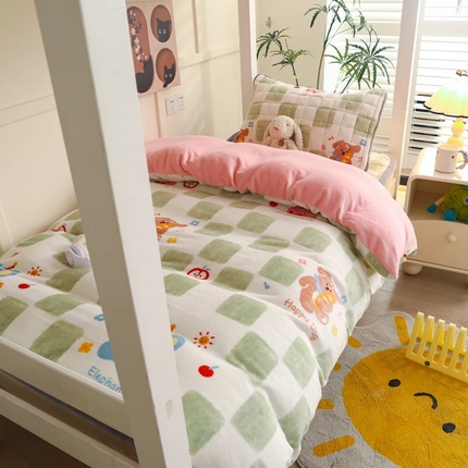 91家纺网 家纺一手货源 找家纺 （总）爱思凯家纺 2025新款A类牛奶绒学生床褥三件套-初心系列