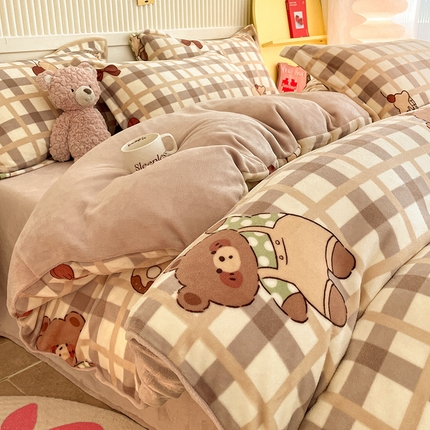 91家纺网 家纺一手货源 找家纺 （总）狂想家 2025新款加厚牛奶绒卡通印花四件套系列风格二