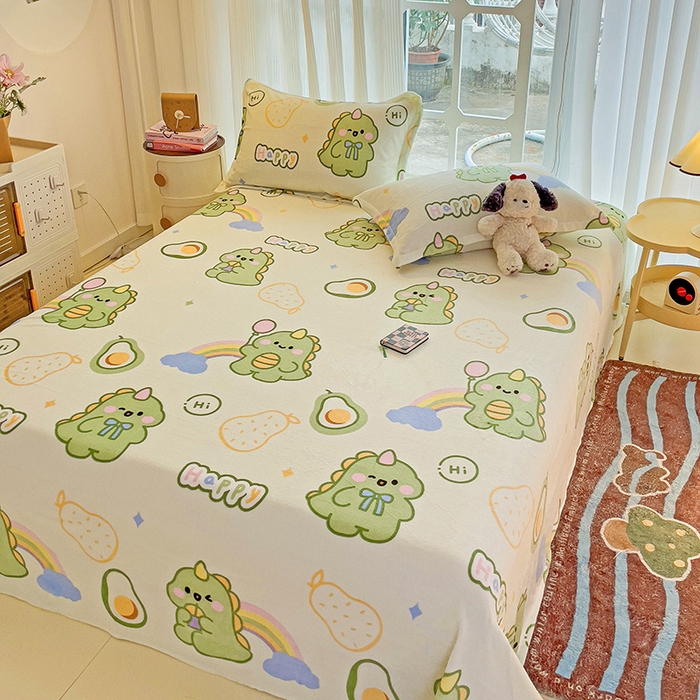 91家纺网 家纺一手货源 找家纺 名兮家居 2024新款时尚卡通风高克重牛奶绒床单-盖毯 彩虹奶龙