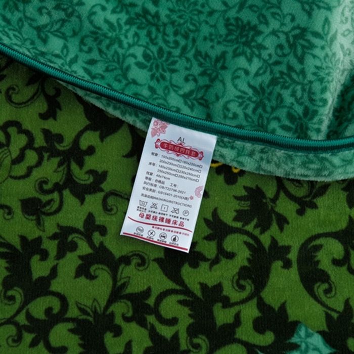 91家纺网 家纺一手货源 找家纺 阿亮家居 2024新款8.5斤保暖牛奶绒金貂绒床裙款四件套 绿野仙踪