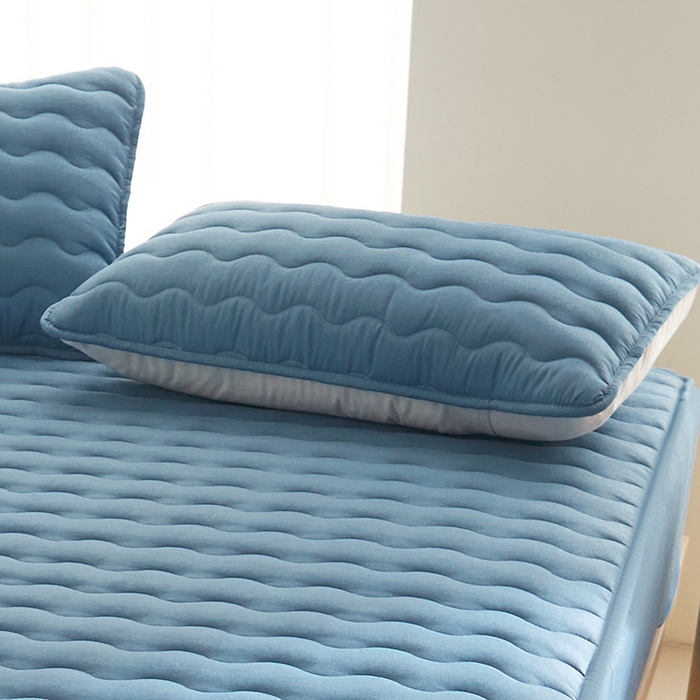 91家纺网 家纺一手货源 找家纺 2024新款原棉夹棉枕套-四季款 高贵蓝