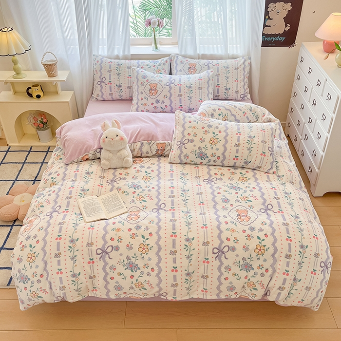 91家纺网 家纺一手货源 找家纺 慕澄家纺 2024新款小清新可爱印花牛奶绒加厚保暖四件套 森系物语