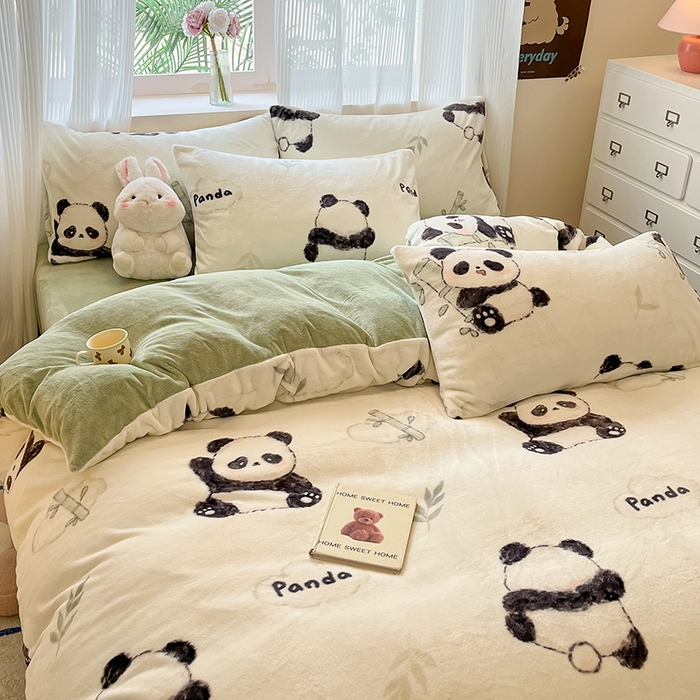 91家纺网 家纺一手货源 找家纺 慕澄家纺 2024新款小清新可爱印花牛奶绒加厚保暖四件套 小熊猫