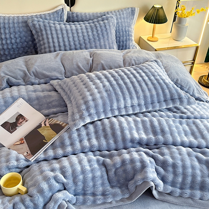 91家纺网 家纺一手货源 找家纺 芸锦豪 2024新款仿兔毛小泡泡兔兔绒兔毛绒四件套 湖兰