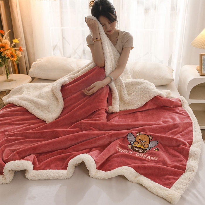 91家纺网 家纺一手货源 找家纺 2025新款毛毯AB版牛奶绒+羊羔绒毯子复合多功能午睡毯 美梦-豆沙