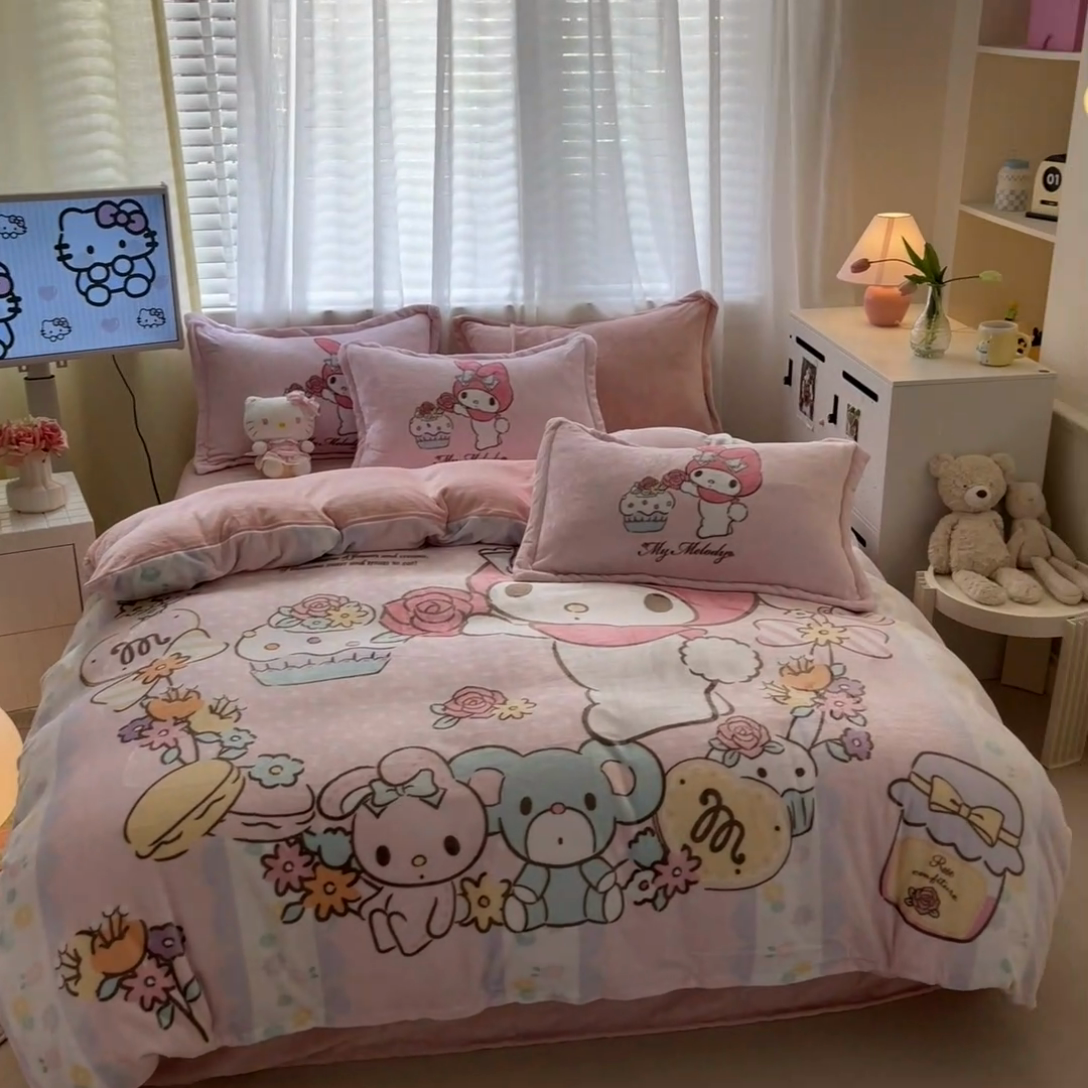 91家纺网 家纺一手货源 找家纺 金爱家 2024新款三丽鸥大版加厚牛奶绒四件套-第二批 熊熊兔美乐蒂