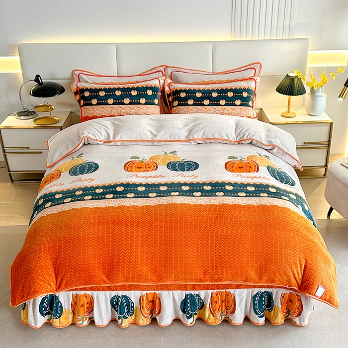 91家纺网 家纺一手货源 找家纺 富缦庭 2024新款8-9斤小包边床裙款牛奶绒印花四件套 南瓜派