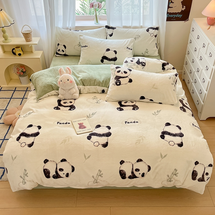 91家纺网 家纺一手货源 找家纺 慕澄家纺 2024新款小清新可爱印花牛奶绒加厚保暖四件套 小熊猫