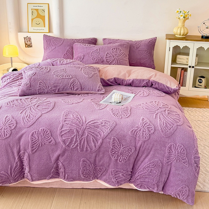 91家纺网 家纺一手货源 找家纺 梦之岛 2024新款高克重提花雕花牛奶绒四件套 蝴蝶公主-紫粉