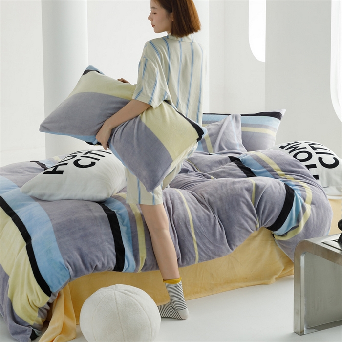 91家纺网 家纺一手货源 找家纺 2025新款小清新双面牛奶绒四件套 简约条纹