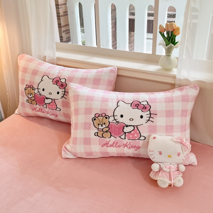 91家纺网 家纺一手货源 找家纺 金爱家 2024新款三丽鸥大版加厚牛奶绒四件套-第二批 绒大版-R彩虹甜筒kitty