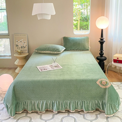 胜权家纺 2024秋冬新款婴儿绒夹棉圆角花边简约风纯色牛奶绒床盖三件套 流绪花梦绿