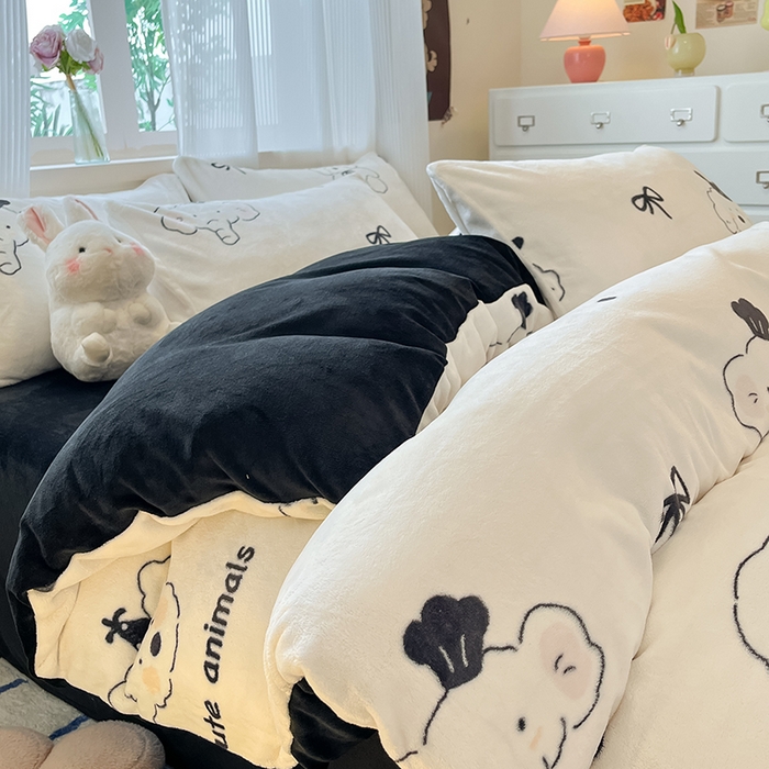 91家纺网 家纺一手货源 找家纺 慕澄家纺 2024新款小清新可爱印花牛奶绒加厚保暖四件套 快乐伙伴