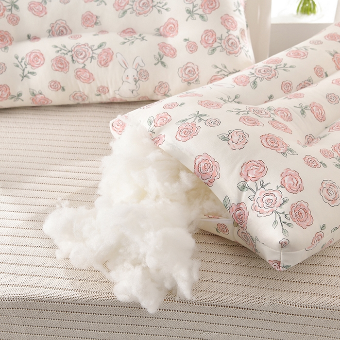 91家纺网 家纺一手货源 找家纺 圣楚家纺 2024新款云朵护颈枕枕头枕芯45*60cm 花香