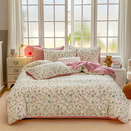 91家纺网 家纺一手货源 找家纺 （总）2025新款三角针贝壳边棉加牛奶绒工艺款四件套