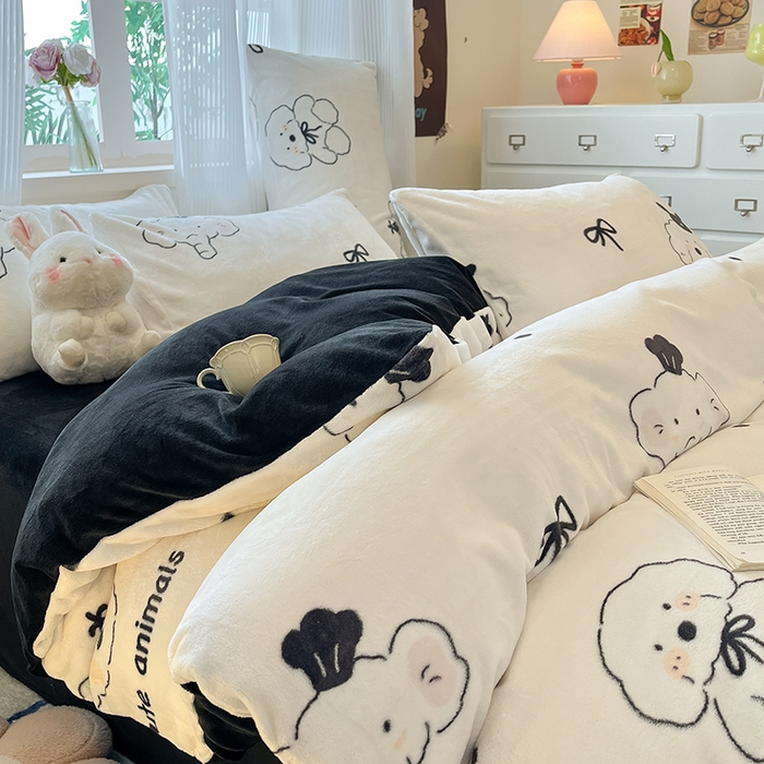 91家纺网 家纺一手货源 找家纺 慕澄家纺 2024新款小清新可爱印花牛奶绒加厚保暖四件套 快乐伙伴