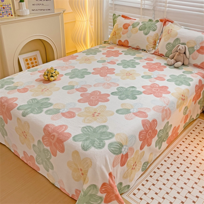 91家纺网 家纺一手货源 找家纺 名兮家居 2024新款时尚卡通风高克重牛奶绒床单-盖毯 倾城