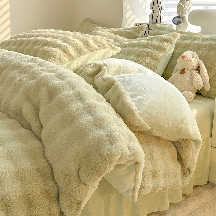 91家纺网 家纺一手货源 找家纺 绒世界 2024直播秋冬新款高克重500克床裙款泡泡四件套纯色印花系列  泡泡-抹茶绿