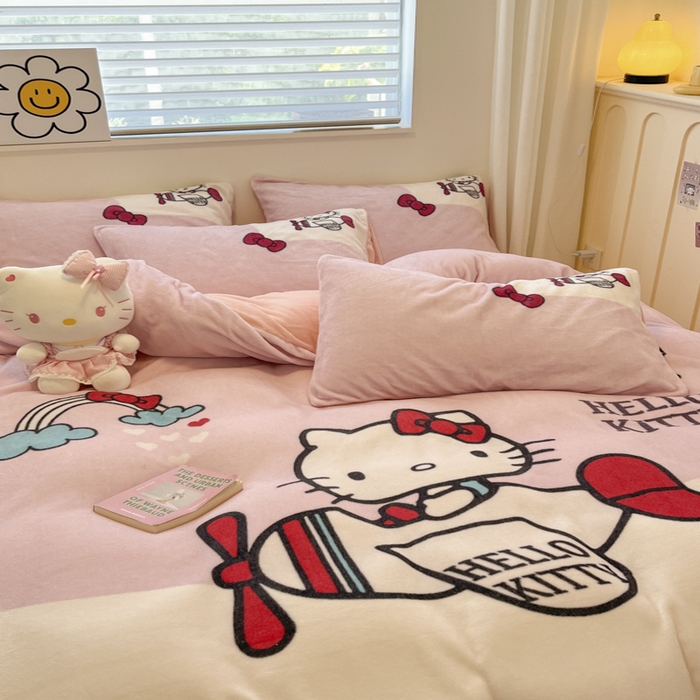 91家纺网 家纺一手货源 找家纺 金爱家 2024新款三丽鸥大版加厚牛奶绒四件套-第二批 绒R滑翔kt