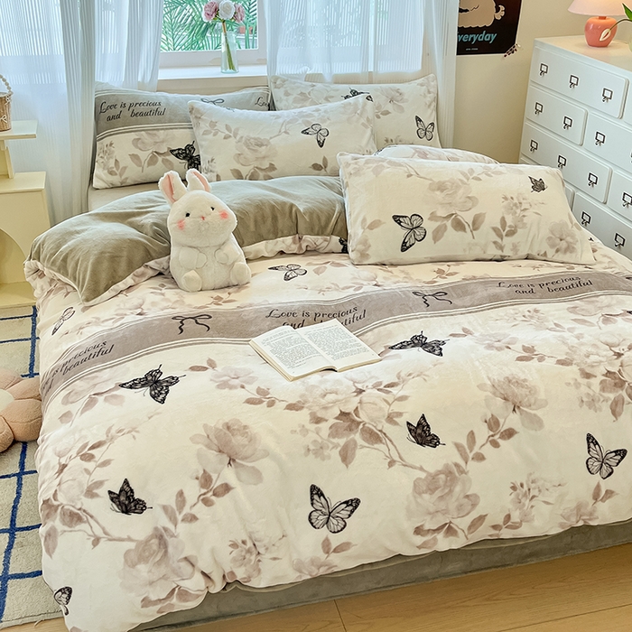 91家纺网 家纺一手货源 找家纺 慕澄家纺 2024新款小清新可爱印花牛奶绒加厚保暖四件套 夜舞精灵