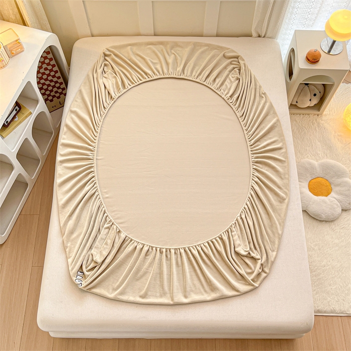 91家纺网 家纺一手货源 找家纺 笙意家纺 2025新款牛奶绒卡通单品刺绣床笠 萌熊-奶茶