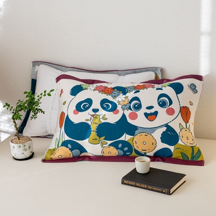 91家纺网 家纺一手货源 找家纺 彩虹毛巾 2024新款中国风全棉六层纱枕巾隔脏绑带枕巾国潮纯棉6层纱布枕巾加厚情侣枕套 熊猫【绑带款】