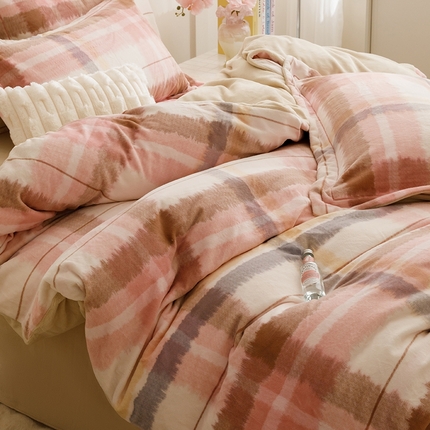 91家纺网 家纺一手货源 找家纺 （总）金奇达家纺 2024秋冬新品保暖加厚绒类热氧™绒绒四件套-【安格拉】（全网控价{折后券后}不低于258元）