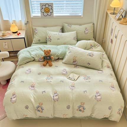 91家纺网 家纺一手货源 找家纺 （总）捌月 2024新款童话镇系列高克重印花牛奶绒四件套卡通小清新加厚保暖绒套件