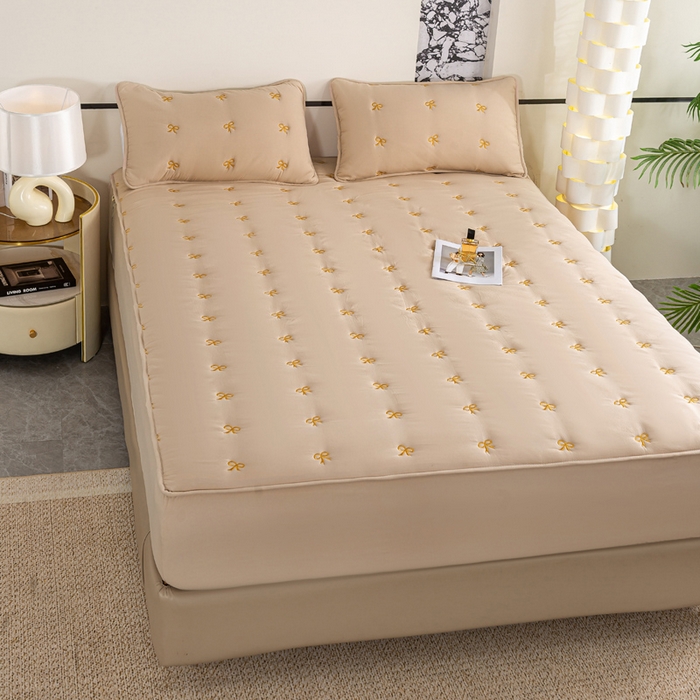 91家纺网 家纺一手货源 找家纺 米柳家纺 2024新款水洗棉大豆夹棉床笠 蝴蝶结-浅咖