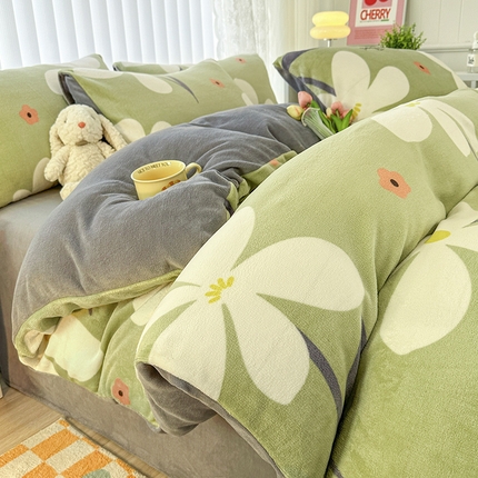 91家纺网 家纺一手货源 找家纺 觅妮家纺 2025新款高克重秋冬加厚印花牛奶绒四件套 花漫