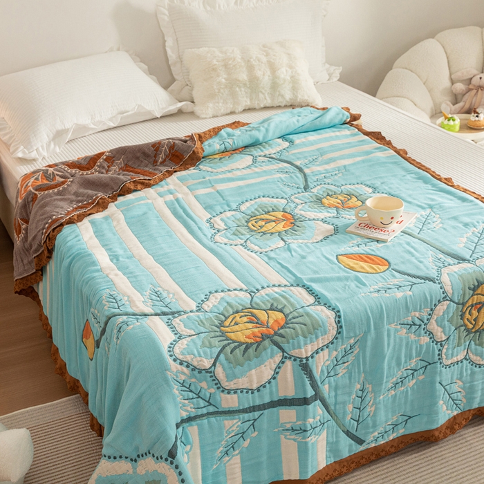 91家纺网 家纺一手货源 找家纺 乐家毛巾被 2024新款十层纱布泡芙被 蓝底芙蓉