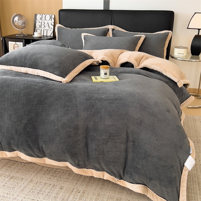 91家纺网 家纺一手货源 找家纺 丝幔家纺 2025新款A类暖绒提花雕花绒保暖四件套 星空灰