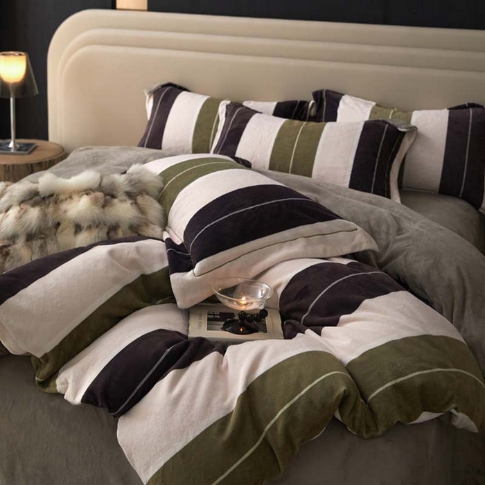 91家纺网 家纺一手货源 找家纺 金奇达家纺 2024秋冬新品保暖加厚绒类热氧™绒绒四件套-【格里克】（全网控价{折后券后}不低于258元） 云川