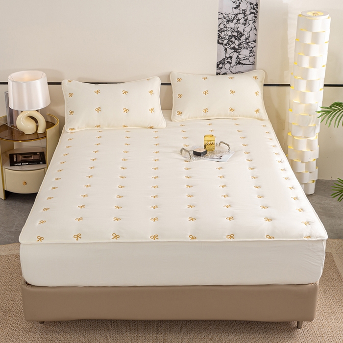 91家纺网 家纺一手货源 找家纺 米柳家纺 2024新款水洗棉大豆夹棉床笠 蝴蝶结-米白