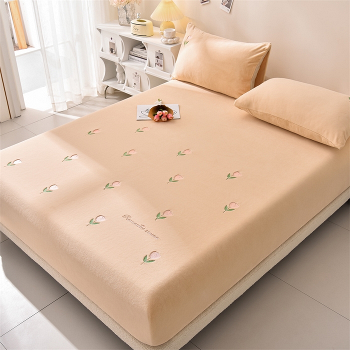 91家纺网 家纺一手货源 找家纺 笙意家纺 2025新款A类牛奶绒花卉刺绣单床笠 郁金香-香槟