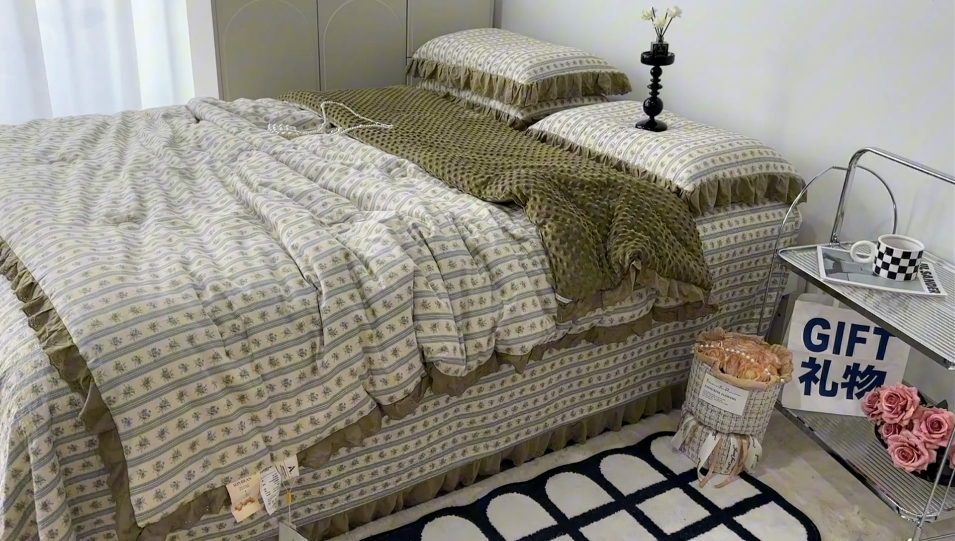 91家纺网 家纺一手货源 找家纺 佰织鑫家居 2024新款秋冬全棉法式床盖款豆豆被四件套 可可庄园