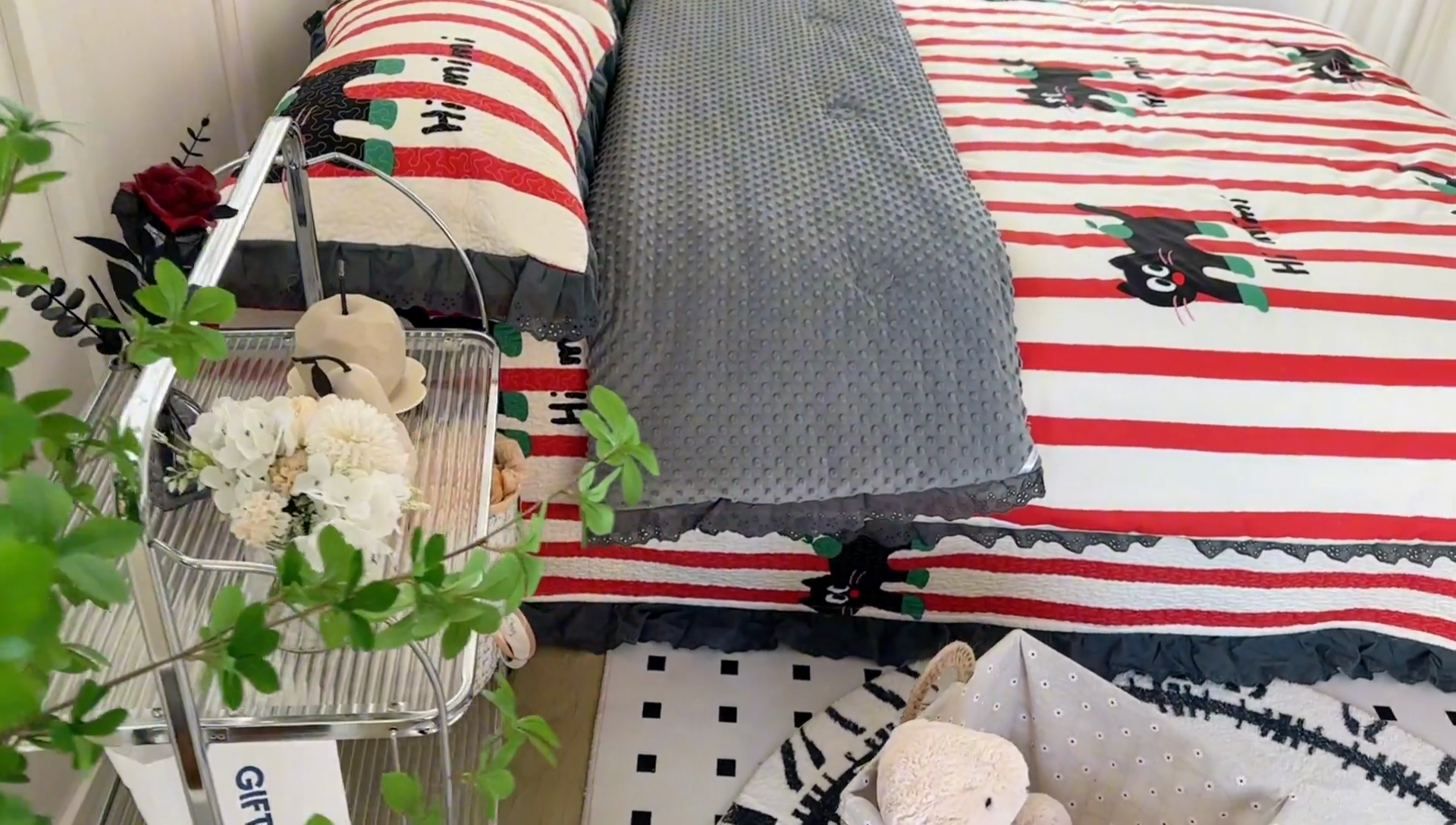 91家纺网 家纺一手货源 找家纺 佰织鑫家居 2024新款秋冬全棉法式床盖款豆豆被四件套 时尚黑猫