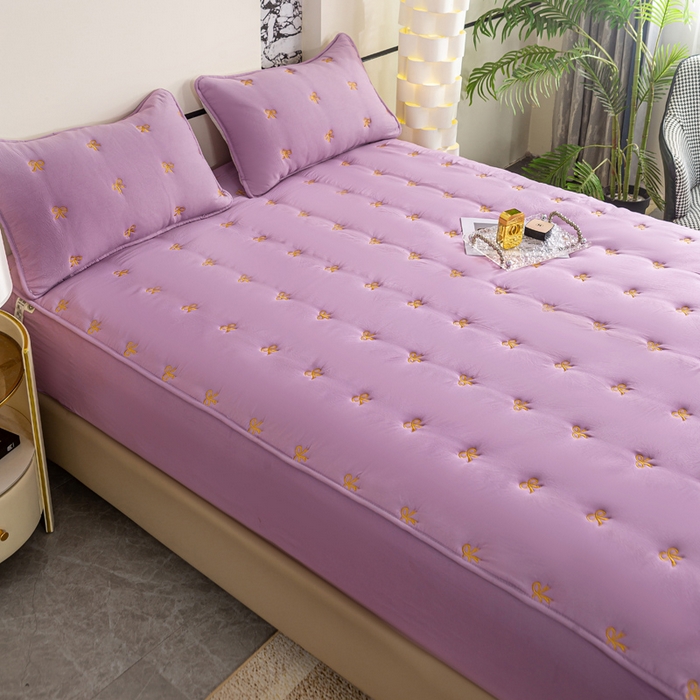 91家纺网 家纺一手货源 找家纺 米柳家纺 2024新款水洗棉大豆夹棉床笠 蝴蝶结-黛紫