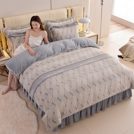 91家纺网 家纺一手货源 找家纺 (总）曼尼2025新品高克重直播印花牛奶绒四件套床裙款法莱绒金貂珊瑚绒