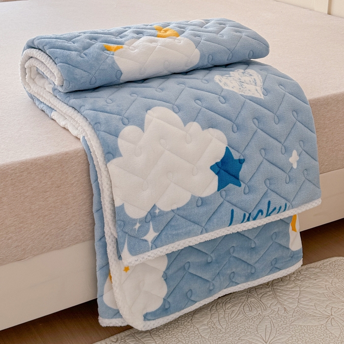 91家纺网 家纺一手货源 找家纺 小萌虎 2024新款牛奶绒床垫 在云端