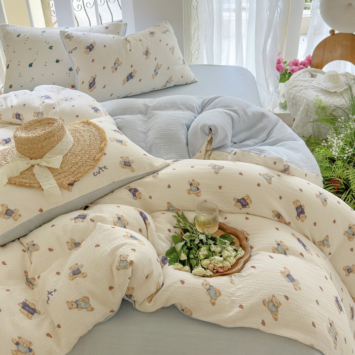 91家纺网 家纺一手货源 找家纺 木楌  2025新款全棉A类皱皱纱印花四件套 彼得熊