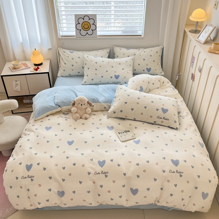 91家纺网 家纺一手货源 找家纺 （总）捌月 2024新款童话镇系列高克重印花牛奶绒四件套卡通小清新加厚保暖绒套件