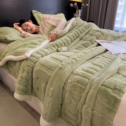 91家纺网 家纺一手货源 找家纺 （总）慕木家纺 2025新品A类纯色min舒棉绒毛毯雕花剪花多功能盖毯（可供跨境外贸抽空爆款首选）