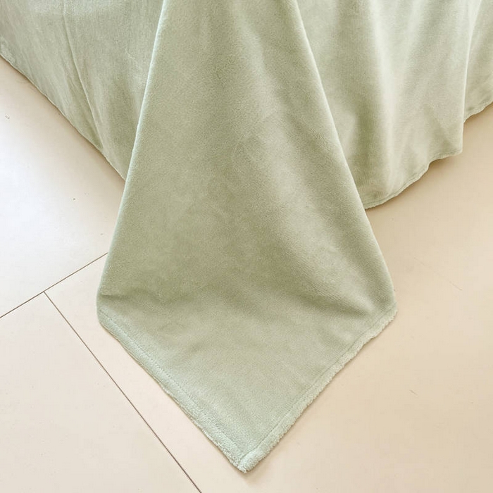 91家纺网 家纺一手货源 找家纺 捌月 2024新款童话镇系列高克重印花牛奶绒四件套卡通小清新加厚保暖绒套件 花枝猫