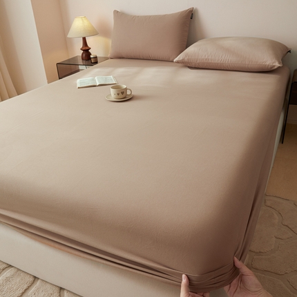 91家纺网 家纺一手货源 找家纺 涵宸家纺 2024新款全棉磨毛四件套纯厚系列-单床笠 a复古棕