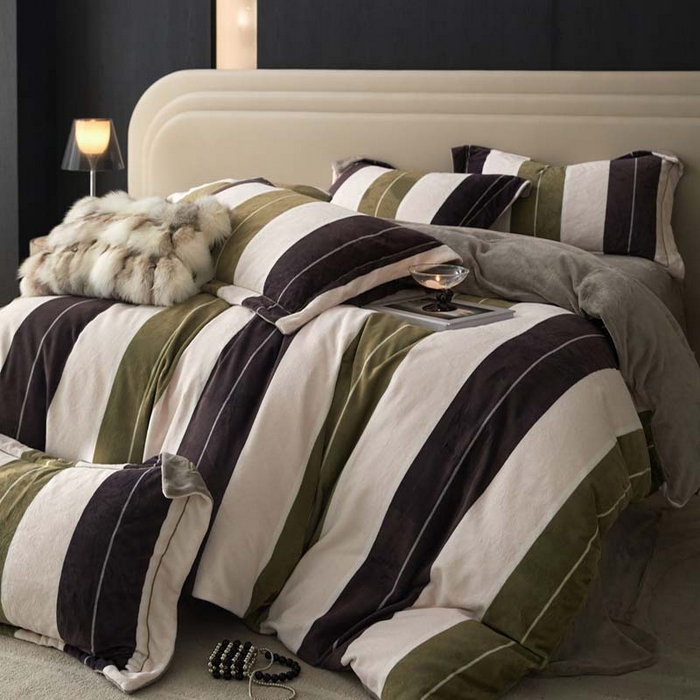 91家纺网 家纺一手货源 找家纺 金奇达家纺 2024秋冬新品保暖加厚绒类热氧™绒绒四件套-【格里克】（全网控价{折后券后}不低于258元） 云川