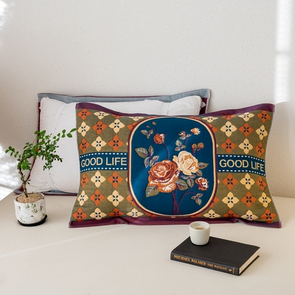 91家纺网 家纺一手货源 找家纺 彩虹毛巾 2024新款中国风全棉六层纱枕巾隔脏绑带枕巾国潮纯棉6层纱布枕巾加厚情侣枕套 玫瑰花语【绑带款】