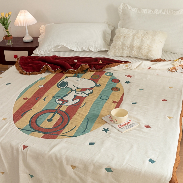 91家纺网 家纺一手货源 找家纺 乐家毛巾被 2024新款十层纱布泡芙被 白底史努比